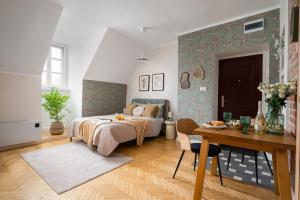 Enchanting Loft 11 by the Old Town and the subway, in the center of Warsaw
