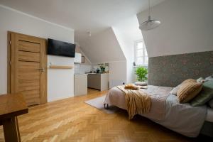 Enchanting Loft 11 by the Old Town and the subway, in the center of Warsaw