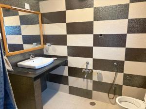 Kashmir Holiday Lodge