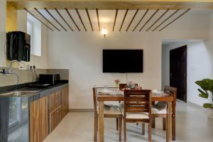 Casa Lusso Luxe 3BHK Pool Villa Near Beach