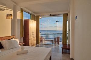 KINGS BAY Beach Resort