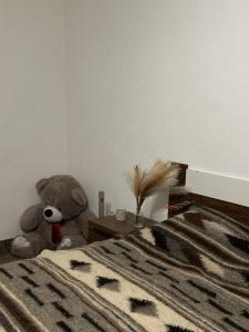 Хата у Карпатах