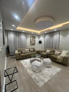 Luxury apartment in a prime location in Al-Rawda neighborhood with self check-in