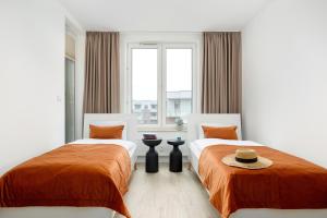 Seaside Apartamenty Mazowiecka Park - wyjątkowy apartament na 7 osób 2 sypialnie, 2 łazienki i parking - Luxury large apartment with 2 bedrooms, 2 bathrooms and parking