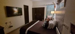 The Lunar Heaven Feel The Serenity