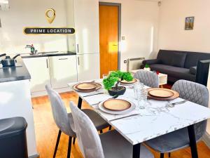 York Central 1-bed Apartment Near Q-Park Parking - Best Location