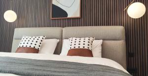 City Living with Style - Elegant One-Bedroom Apartment