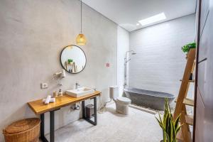 Villa in Canggu 1, Fast WiFi, Near to Beach-Clubs