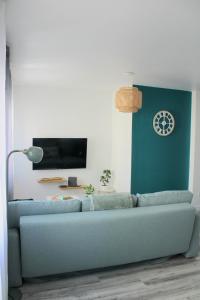 F2 between Cathedral and Basilica