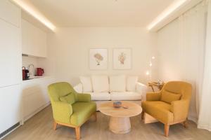 Glyfada Glow Suites by CorfuEscapes