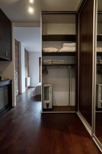 Bright 4 bedroom House with living room and work place Warsaw