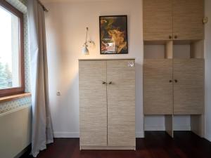 Bright 4 bedroom House with living room and work place Warsaw