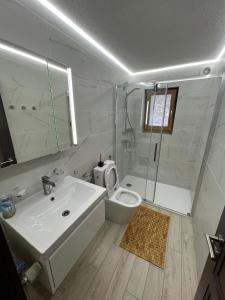 Cosy studio for 4 near ski lift, CRETES B24