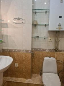 Яворницького 83 Серова Центр 2 кв Люкс