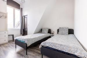 Large house - 4 bedrooms & 4 bathrooms