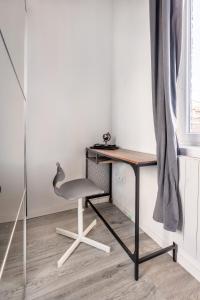 Large house - 4 bedrooms & 4 bathrooms