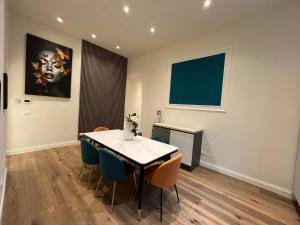 Petrarca Home, Firenze