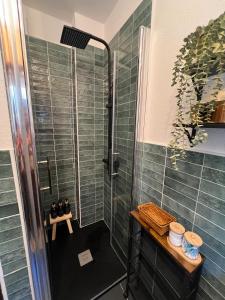 Cosy Mountain Ski Escape Newly Renovated