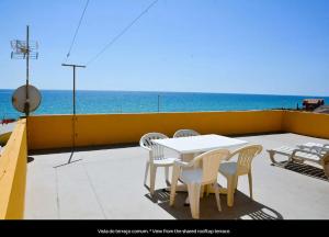 Blife Mariangya private rooms at Faro beach