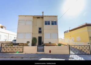 Blife Mariangya private rooms at Faro beach