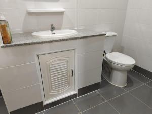 The Blue Oasis Cozy Phuket Getaway