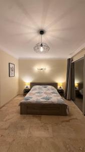 Maison ou chambres a louer place de LEsplan