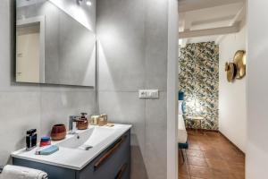 Colosseum Royal Apartment