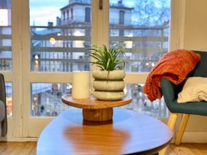 Chambéry Centre - Vue Place & Calme