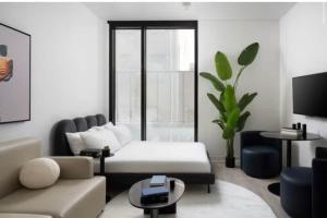 Modern Tampa Studio Near Ybor City & Downtown