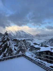 2 bed ski in out apartment La Tzoumaz Verbier