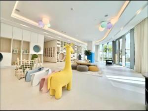 Ultra-Luxury 2BR with Burj Khalifa view Downtown