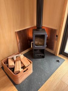 Stylish cabin with log burner in Alnwick