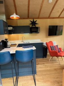 Stylish cabin with log burner in Alnwick