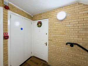 2 bedroom apartment with River view near London Excel O2arena IFS cloud cable car