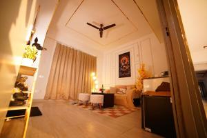 Lux 1bhk with balcony