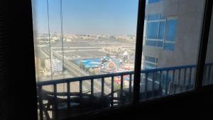 Formula F1 and Sea View apartment شقة مطلة على البحر وحلبة الفورمولا