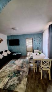 ANTONIA Central Apartament