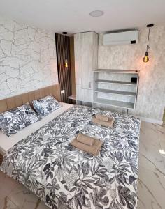 Las Americas Ponderosa 1000