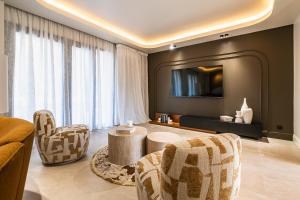 Les Villas Privilege - Harry & Joshua