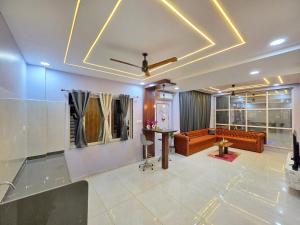 ll EMPYREAN STAYS ll G0DFATHER VILLA ll MINI PUB ll 4BHK ll AC ll LARGEST POOL ll