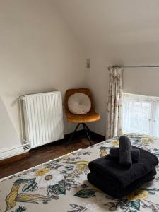 suite met twee slaapkamers en badkamer