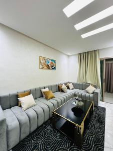 studio bien aménagé, ambiance chaleureuse 19