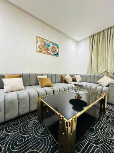 studio bien aménagé, ambiance chaleureuse 19