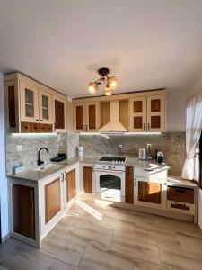 Къща за гости Болярски изгрев - гледка към стария град