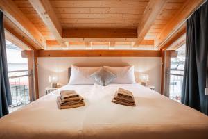 Turuwang Penthouse by HomeFlow