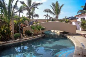 The Cerritos Beach Inn