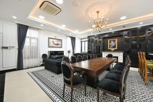 Bách Khoa riverside villa