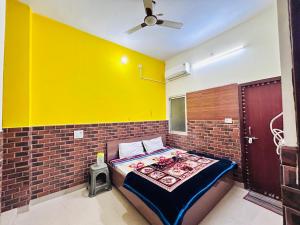 Shri Radha Ji Guest House