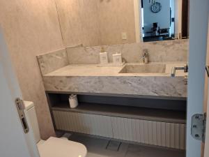 Sinta se em casa, mas, com sol e mar