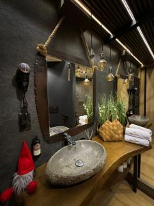 Royal Deluxe 1 i Royal Deluxe 2 luksusowe apartamenty z widokiem na Tatry w sercu Zakopanego